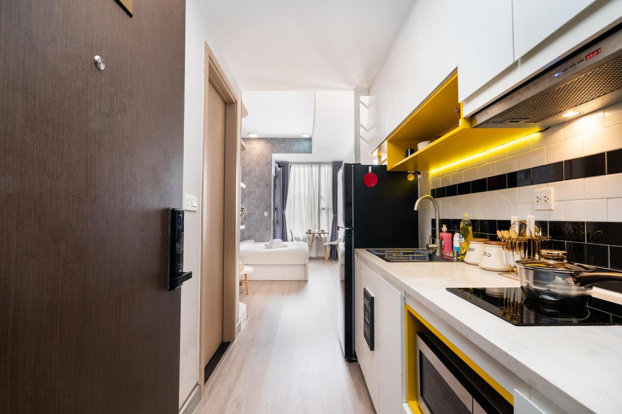 Oui! Oui! Saigon Apartment - Rivergate Residence ホーチミン市 エクステリア 写真